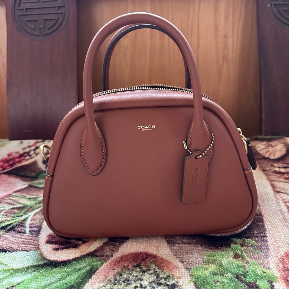Coach Glovetanned Leather Borough Bowling bag